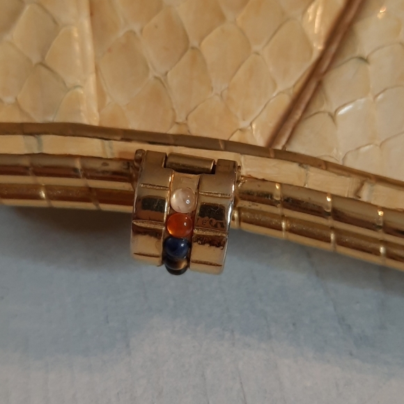 JUDITH Leiber Tan snake skin with gemstone clasp - Picture 8 of 8